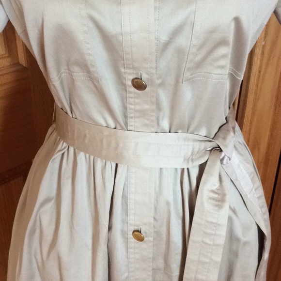 KHAKI below the knee short sleeves dress 👗 - Picture 8 of 8